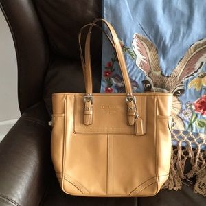 COACH Leatherware EST.1941